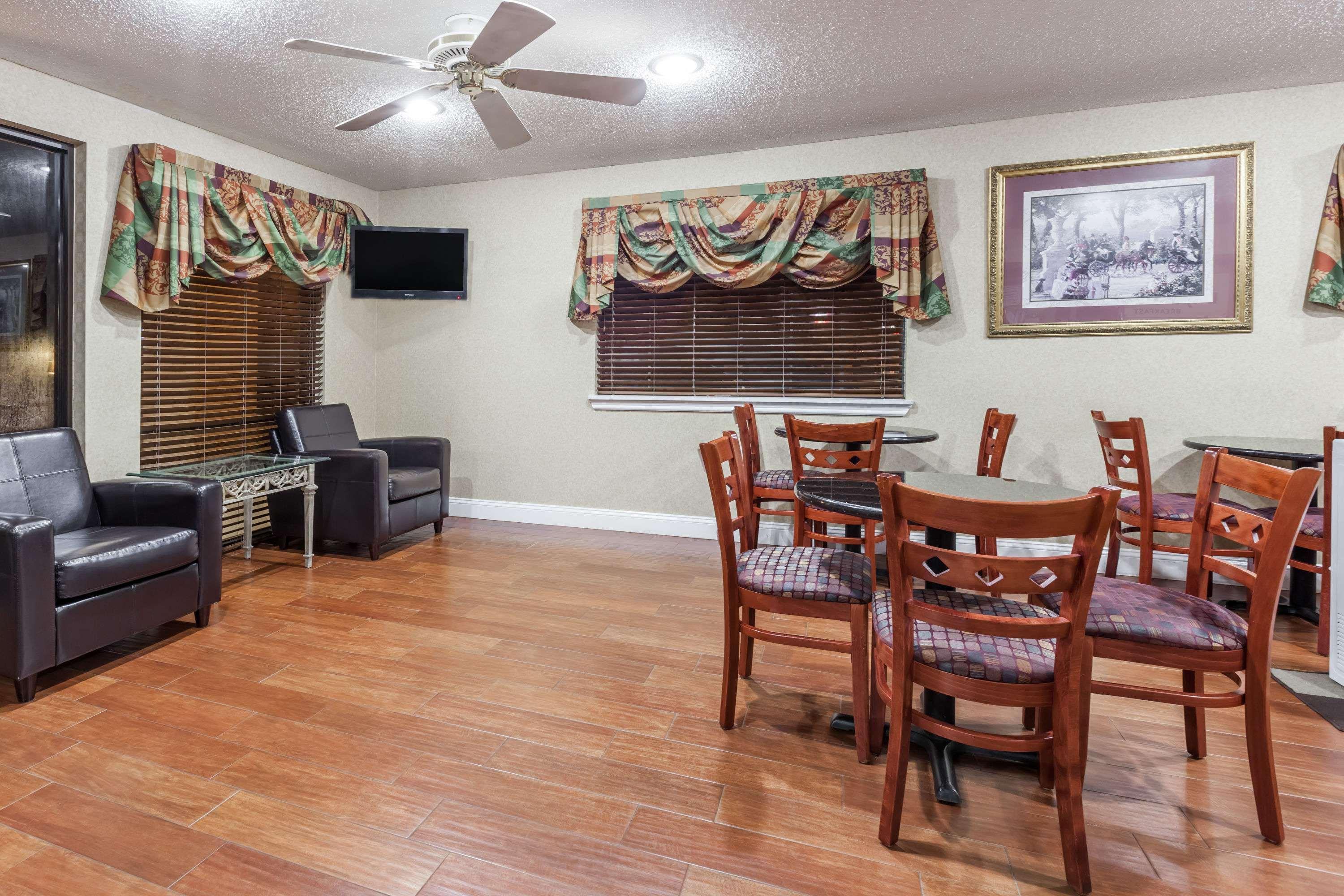 Days Inn By Wyndham Ruston La Luaran gambar