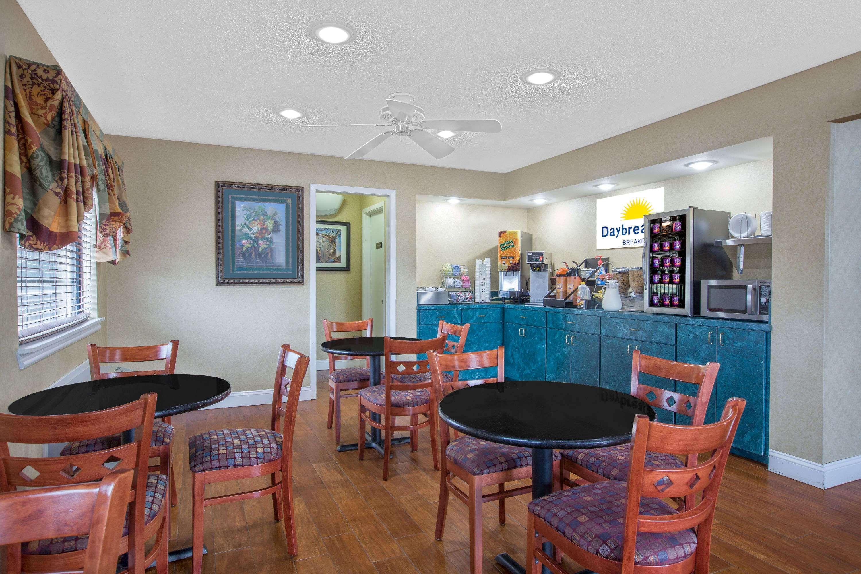 Days Inn By Wyndham Ruston La Luaran gambar